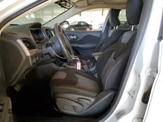 2016 Jeep Cherokee Sport z VIN 1C4PJLAS6GW376092, wystawiony jako Copart lot #57306895 z przebiegiem 90 979 mil mil oraz Szkoda całkowita • Salvage title. Historia ofert i sprzedaży dostępna na DreamBid. Obrazek 7.