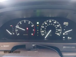 1992 Lexus LS z VIN JT8UF11E6N0113182, wystawiony jako IAAI lot #42151523 z przebiegiem 231 210 mil mil oraz . Historia ofert i sprzedaży dostępna na DreamBid. Obrazek 7.