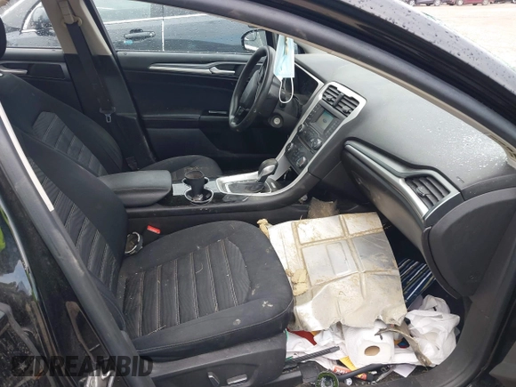 2016 Ford Fusion SE with VIN 3FA6P0H77GR277722, listed as a IAAI auction lot 39476561 with 141,526 mi miles. Bid and sale history available at carsss.com. Image 5.