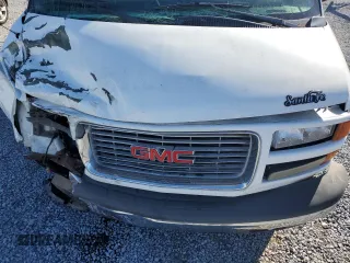 2001 GMC Savana Cargo YF7 Upfitter with VIN 1GDFG15R511109001, listed as a Copart auction lot 48427195 with 73,722 mi miles and Salvage Title. Bid and sale history available at DreamBid. Image 12.