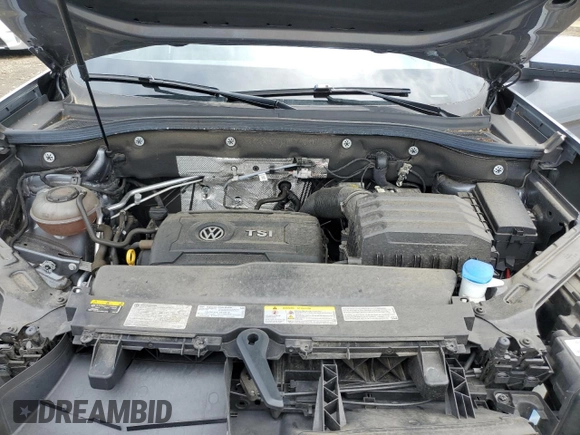 2021 Volkswagen Atlas SE with VIN 1V2LC2CAXMC208572, listed as a Copart auction lot 57548694 with 39,183 mi miles and Salvage title. Bid and sale history available at DreamBid. Image 12.