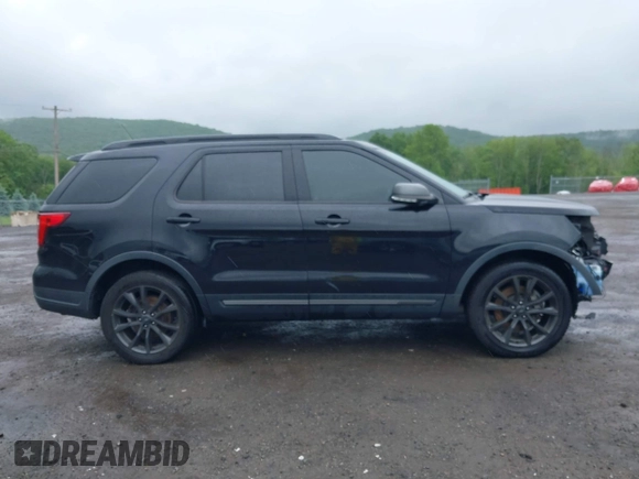 2019 Ford Explorer XLT с VIN 1FM5K8D86KGA81851, выставлен на аукционе IAAI как лот 42300021 с пробегом 54 486 миль миль и . История ставок и продаж доступна на DreamBid. Изображение 13.
