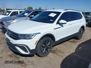 2022 Volkswagen Tiguan SE with VIN 3VV3B7AX8NM025052, listed as a IAAI auction lot 41987195 with 39,773 mi miles and . Bid and sale history available at DreamBid. Image 17.