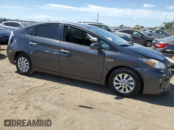 2014 Toyota Prius with VIN JTDKN3DP2E3057714, listed as a Copart auction lot 61210415 with 155,153 mi miles and Salvage title. Bid and sale history available at DreamBid. Image 4.