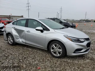 2018 Chevrolet Cruze LT with VIN 1G1BE5SM9J7125877, listed as a Copart auction lot 51832295 with 69,037 mi miles and Salvage Title. Bid and sale history available at carsss.com. Image 4.