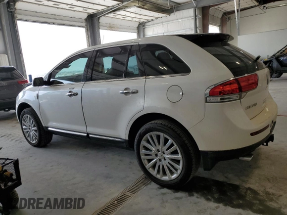 2011 Lincoln MKX with VIN 2LMDJ8JK4BBJ28692, listed as a Copart auction lot 53305785 with 127,939 mi miles and Salvage Title. Bid and sale history available at carsss.com. Image 2.