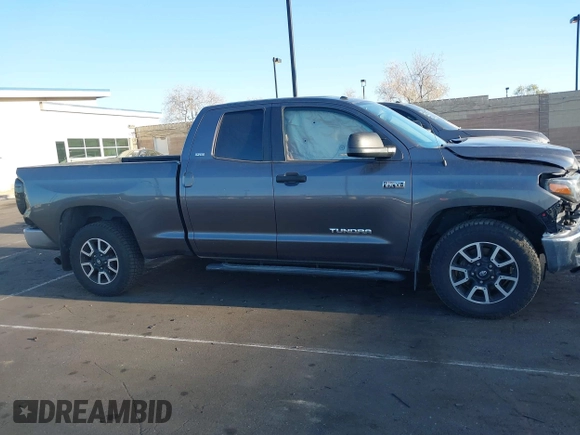 2017 Toyota Tundra SR5 z VIN 5TFRY5F12HX219154, wystawiony jako IAAI lot #42014740 z przebiegiem 137 813 mil mil oraz . Historia ofert i sprzedaży dostępna na DreamBid. Obrazek 14.