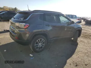 2020 Jeep Compass Latitude with VIN 3C4NJDBB4LT255556, listed as a Copart auction lot 76440714 with 19,102 mi miles and Salvage Title. Bid and sale history available at DreamBid. Image 3.