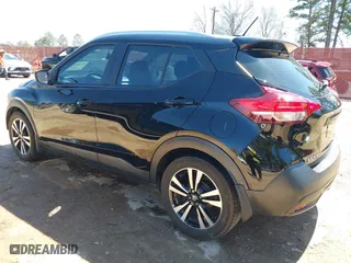2018 Nissan Kicks SV with VIN 3N1CP5CU6JL518464, listed as a IAAI auction lot 41801091 with 72,365 mi miles. Bid and sale history available at carsss.com. Image 3.
