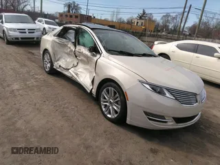2014 Lincoln MKZ Hybrid with VIN 3LN6L2LU2ER805061, listed as a IAAI auction lot 42022156 with Not provided miles and . Bid and sale history available at DreamBid. Image 1.