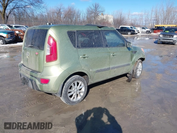 2013 Kia Soul + z VIN KNDJT2A67D7518517, wystawiony jako IAAI lot #41672301 z przebiegiem Nie podano mil oraz . Historia ofert i sprzedaży dostępna na DreamBid. Obrazek 4.