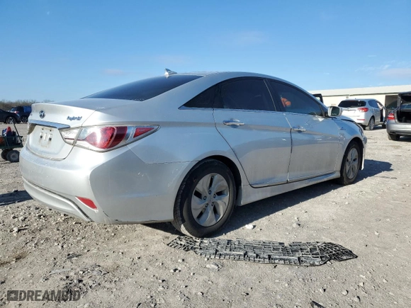 2013 Hyundai Sonata Hybrid with VIN KMHEC4A47DA071858, listed as a Copart auction lot 89343745 with 174,508 mi miles and Clean Title. Bid and sale history available at carsss.com. Image 3.