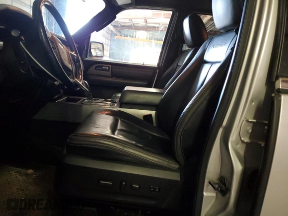 2017 Ford Expedition Max Platinum z VIN 1FMJK1MT8HEA37770, wystawiony jako Copart lot #52758495 z przebiegiem 252 859 mil mil oraz Szkoda całkowita • Salvage title. Historia ofert i sprzedaży dostępna na DreamBid. Obrazek 7.