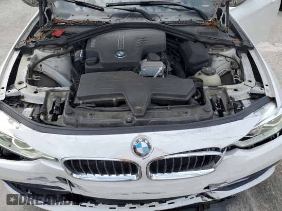 2016 BMW 3 Series 328i z VIN WBA8E9C59GK645483, wystawiony jako Copart lot #59623365 z przebiegiem 111 222 mil mil oraz Szkoda całkowita • Salvage title. Historia ofert i sprzedaży dostępna na DreamBid. Obrazek 11.