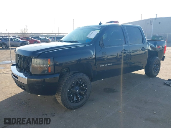 2011 Chevrolet Silverado 1500 LT with VIN 3GCPKSE36BG345216, listed as a IAAI auction lot 41298599 with 187,216 mi miles and . Bid and sale history available at DreamBid. Image 18.