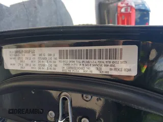 2014 Ram 1500 Express z VIN 1C6RR6KG5ES454063, wystawiony jako IAAI lot #42461593 z przebiegiem 118 090 mil mil oraz . Historia ofert i sprzedaży dostępna na DreamBid. Obrazek 9.