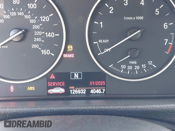 2013 BMW 3 Series 328i xDrive with VIN WBA3B5G54DNP40324, listed as a IAAI auction lot 41702014 with 126,932 mi miles. Bid and sale history available at carsss.com. Image 15.