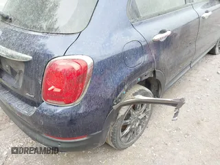 2017 FIAT 500X Pop z VIN ZFBCFYAB8HP535996, wystawiony jako IAAI lot #42234432 z przebiegiem 103 669 mil mil oraz . Historia ofert i sprzedaży dostępna na DreamBid. Obrazek 6.