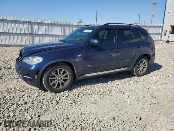 2012 BMW X5 35d z VIN 5UXZW0C54C0B88136, wystawiony jako Copart lot #55852155 z przebiegiem 196 125 mil mil oraz Nie do naprawy • Non repairable. Historia ofert i sprzedaży dostępna na DreamBid. Obrazek 1.