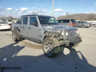 2020 Jeep Gladiator Sport S with VIN 1C6HJTAG9LL159395, listed as a Copart auction lot 47348875 with 135,095 mi miles and Salvage Title. Bid and sale history available at carsss.com. Image 4.