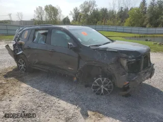 2024 GMC Acadia AWD AT4 with VIN 1GKENPKS7RJ184928, listed as a Copart auction lot 71705854 with 0 mi miles and Salvage Title. Bid and sale history available at carsss.com. Image 4.