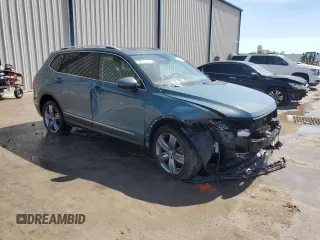 2020 Volkswagen Tiguan SE z VIN 3VV3B7AX7LM063594, wystawiony jako Copart lot #50394555 z przebiegiem 76 158 mil mil oraz Nie do naprawy • Non repairable. Historia ofert i sprzedaży dostępna na DreamBid. Obrazek 4.
