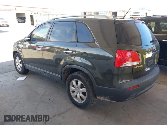 2012 Kia Sorento LX with VIN 5XYKT4A21CG242866, listed as a IAAI auction lot 42172159 with 217,651 mi miles. Bid and sale history available at carsss.com. Image 3.