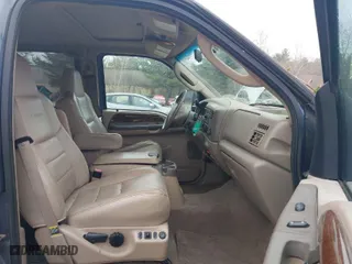 2004 Ford Super Duty F-250 XL with VIN 1FTNW21L84ED96020, listed as a IAAI auction lot 42082247 with 138,951 mi miles. Bid and sale history available at carsss.com. Image 5.