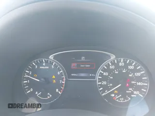 2018 Nissan Altima S with VIN 1N4AL3AP9JC181033, listed as a IAAI auction lot 41400570 with 198,928 mi miles and . Bid and sale history available at carsss.com. Image 7.