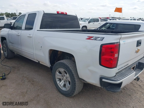 2018 Chevrolet Silverado 1500 LT with VIN 1GCVKREC0JZ315238, listed as a IAAI auction lot 41856052 with 163,131 mi miles. Bid and sale history available at carsss.com. Image 3.