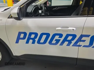 2020 Ford Escape SE z VIN 1FMCU9G66LUB14805, wystawiony jako IAAI lot #42388285 z przebiegiem 50 819 mil mil oraz . Historia ofert i sprzedaży dostępna na DreamBid. Obrazek 49.