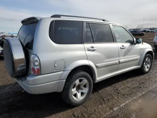 2004 Suzuki XL-7 LX with VIN JS3TX92V944100393, listed as a Copart auction lot 47747495 with 271,000 mi miles and Clean Title. Bid and sale history available at carsss.com. Image 3.