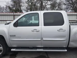 2012 Chevrolet Silverado 1500 LT with VIN 3GCPCSE02CG192161, listed as a IAAI auction lot 41287598 with 284,698 mi miles. Bid and sale history available at carsss.com. Image 14.
