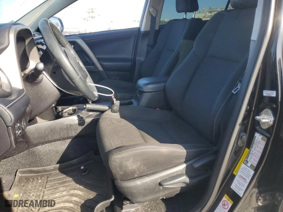 2018 Toyota RAV4 XLE with VIN 2T3WFREV2JW472232, listed as a Copart auction lot 52464025 with 131,421 mi miles and Salvage Title. Bid and sale history available at carsss.com. Image 7.