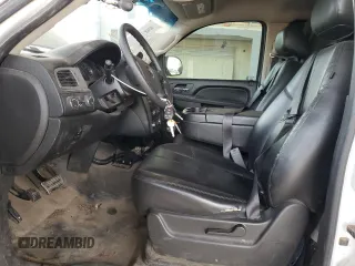 2012 Chevrolet Suburban z VIN 1GNWK5EG5CR312328, wystawiony jako Copart lot #84456004 z przebiegiem 162 987 mil mil oraz Szkoda całkowita • Salvage title. Historia ofert i sprzedaży dostępna na DreamBid. Obrazek 7.