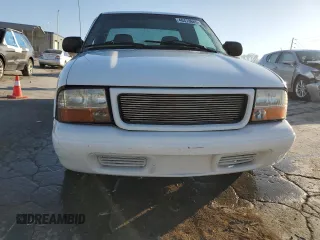 1999 GMC Sonoma SLS with VIN 1GTCS19X7X8517465, listed as a Copart auction lot 48478685 with 210,782 mi miles and Salvage Title. Bid and sale history available at carsss.com. Image 5.