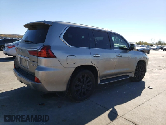 2017 Lexus LX 570 z VIN JTJHY7AX8H4239538, wystawiony jako Copart lot #69252602 z przebiegiem Nie podano mil oraz . Historia ofert i sprzedaży dostępna na DreamBid. Obrazek 3.