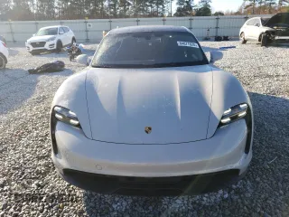 2021 Porsche Taycan 4S z VIN WP0AB2Y14MSA43132, wystawiony jako Copart lot #84077624 z przebiegiem 26 965 mil mil oraz Szkoda całkowita • Salvage title. Historia ofert i sprzedaży dostępna na DreamBid. Obrazek 5.