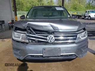 2018 Volkswagen Tiguan SEL with VIN 3VV3B7AX6JM054849, listed as a IAAI auction lot 42303112 with 87,574 mi miles and . Bid and sale history available at DreamBid. Image 6.