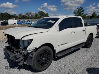 2018 Nissan Titan SV z VIN 1N6AA1E69JN508909, wystawiony jako Copart lot #55872505 z przebiegiem 95 345 mil mil oraz Szkoda całkowita • Salvage title. Historia ofert i sprzedaży dostępna na DreamBid. Obrazek 1.