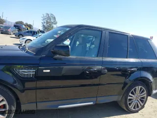 2013 Land Rover Range Rover Sport HSE LUX with VIN SALSK2D43DA761190, listed as a IAAI auction lot 41621909 with 122,407 mi miles. Bid and sale history available at carsss.com. Image 14.