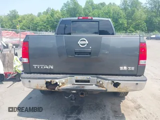 2006 Nissan Titan LE z VIN 1N6AA07B76N512436, wystawiony jako IAAI lot #42447569 z przebiegiem 152 215 mil mil oraz . Historia ofert i sprzedaży dostępna na DreamBid. Obrazek 16.
