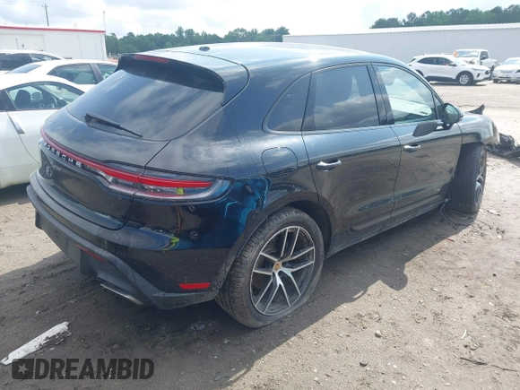 2025 Porsche Macan with VIN WP1AA2A52SLB05856, listed as a IAAI auction lot 42413898 with 5,721 mi miles and . Bid and sale history available at DreamBid. Image 4.