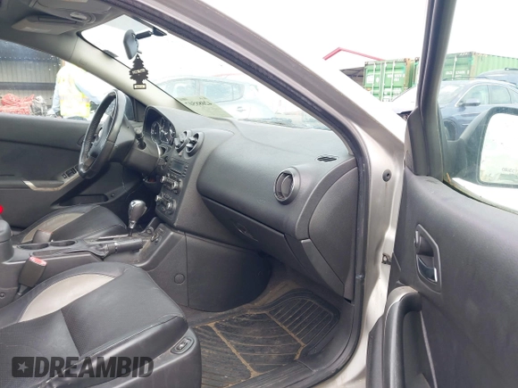 2006 Pontiac G6 GTP z VIN 1G2ZM551864235844, wystawiony jako IAAI lot #42088507 z przebiegiem 170 376 mil mil oraz . Historia ofert i sprzedaży dostępna na DreamBid. Obrazek 5.