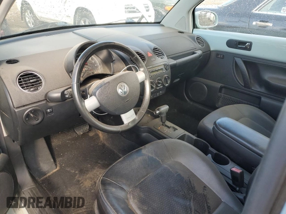 2010 Volkswagen Beetle with VIN 3VWRW3AG9AM035084, listed as a Copart auction lot 72726034 with 86,024 mi miles and Clean title. Bid and sale history available at DreamBid. Image 8.