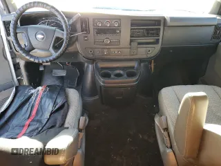 2018 Chevrolet Express Passenger LT с VIN 1GAZGPFGXJ1332144, выставлен на аукционе Copart как лот 87666475 с пробегом 141 953 миль миль и Списание • Salvage title. История ставок и продаж доступна на DreamBid. Изображение 8.