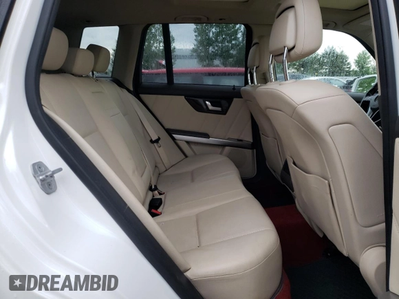 2015 Mercedes-Benz GLK 250 with VIN WDCGG0EB5FG377812, listed as a Copart auction lot 55215233 with 130,093 mi miles and . Bid and sale history available at DreamBid. Image 11.