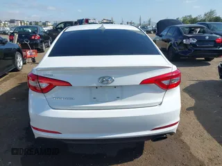 2016 Hyundai Sonata SE with VIN 5NPE24AF7GH304546, listed as a IAAI auction lot 42218425 with 153,619 mi miles and . Bid and sale history available at carsss.com. Image 16.