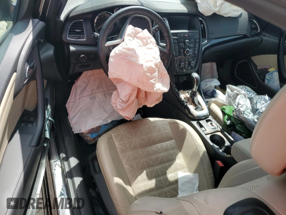 2016 Buick Cascada Premium с VIN W04WT3N59GG155097, выставлен на аукционе Copart как лот 71072644 с пробегом Не указан миль и Списание • Salvage title. История ставок и продаж доступна на DreamBid. Изображение 8.