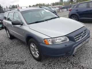 2005 Volvo XC70 with VIN YV1SZ592151195652, listed as a IAAI auction lot 42125275 with 183,928 mi miles and . Bid and sale history available at DreamBid. Image 1.